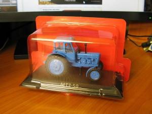 Коллекционная модель трактор МТЗ-50 3300755.jpg